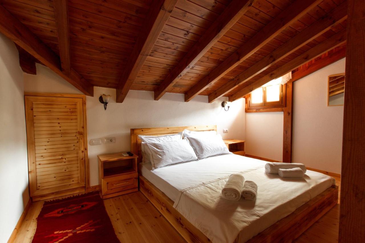 Hotel Sarajet 1821 Gjirokaster Ngoại thất bức ảnh