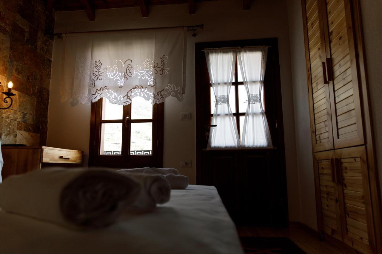 Hotel Sarajet 1821 Gjirokaster Ngoại thất bức ảnh